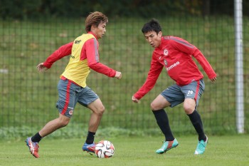 Sie gehen zukünftig getrennte Wege: Takashi Inui und Makoto Hasebe 