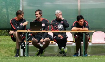 Armin Veh vertraut dem Team um sich herum.