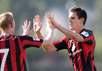 Wollen endlich wieder jubeln. Ex-Adler Jan Rosenthal (li.) und Johannes Flum (re.).