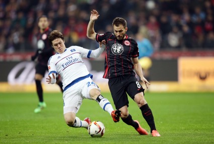 Szabolcs Huszti im Zweilkampf mit Gotoku Sakai. 