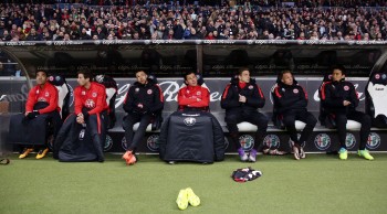 Kovac überraschte mit seiner Aufstellung: Einstige Stammspieler wie Abraham, Hasebe und Oczipka saßen gestern auf der Bank.