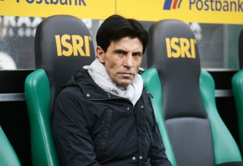 ... ob er tats&auml;chlich erkl&auml;ren k&ouml;nnte, was sein Aufgabengebiet bei der Eintracht ist?