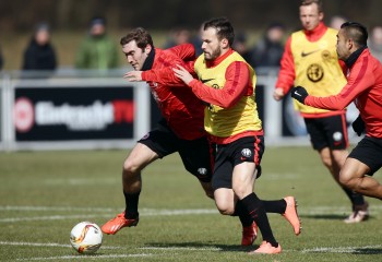 Stefan Reinartz und Szabolcs Huszti sollen im Abstiegskampf eine tragende Rolle spielen.