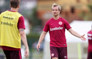 Stefan Aigner zeigt sich erfreut über die neuerlichen Trainingseinheiten,