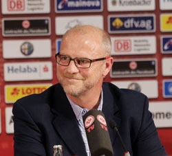 21.05.2014, Fussball, 1. BL, Vorstellung Eintracht-Trainer Thomas Schaaf