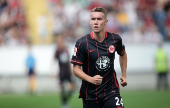 Freut sich über seinen ersten Pflichtspieltreffer. Eintracht-Stürmer Luca Waldschmidt