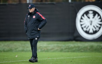 Trainer Armin Veh ist bitter enttäuscht von seiner Mannschaft!