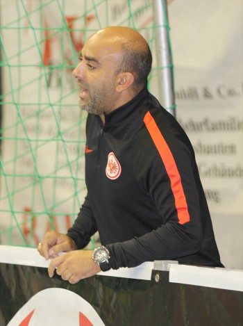 U15-Coach Samad El Messaoudi gab an der Bande alles.