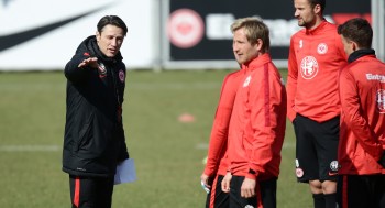 Niko Kovac (links) muss sich das Vertrauen einiger Spieler erst noch erarbeiten.