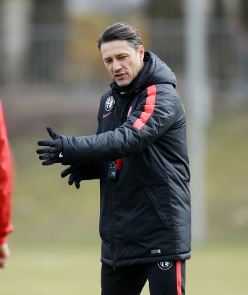 Eintracht-Coach Niko Kovac wünscht sich Gleichheit für alle Bundesligavereine und hat schlechte Nachrichten für die Eintracht-Fans.