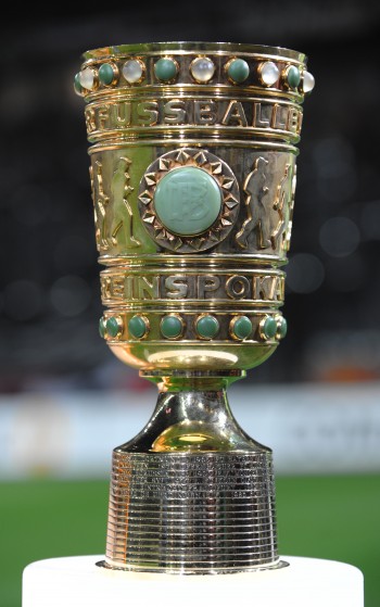 Noch ein Sieg fehlt der Eintracht, um am 27. Mai in Berlin das Endspiel zu bestreiten.