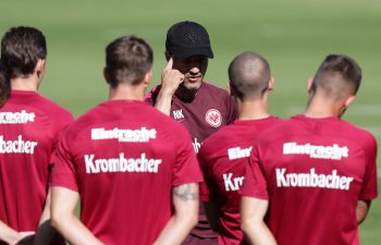 Eintracht-Coach Niko Kovac muss sich in der Verteidigung der SGE etwas einfallen lassen. 