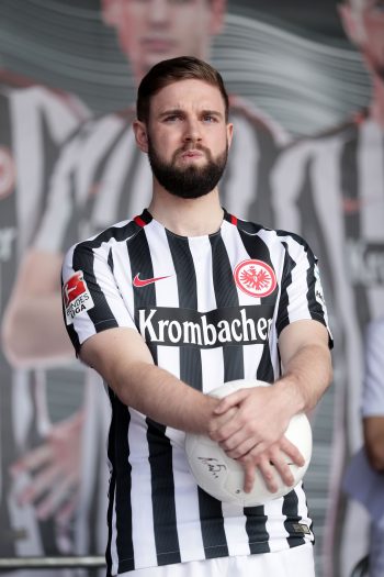 62 Spiele - 5 Tore - 8 Vorlagen! Marc Stendera will bald wieder bei der Eintracht angreifen.