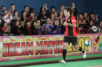 Naohiro Takahara war bei den Eintracht-Fans sehr beliebt - auch dank wichtiger Tore im Abstiegskampf.
