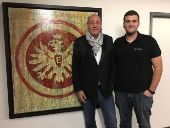 Eintracht-Präsident Peter Fischer und SGE4EVER.de-Redakteur Florian. 