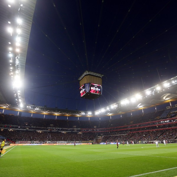 Waldstadion Flutlicht