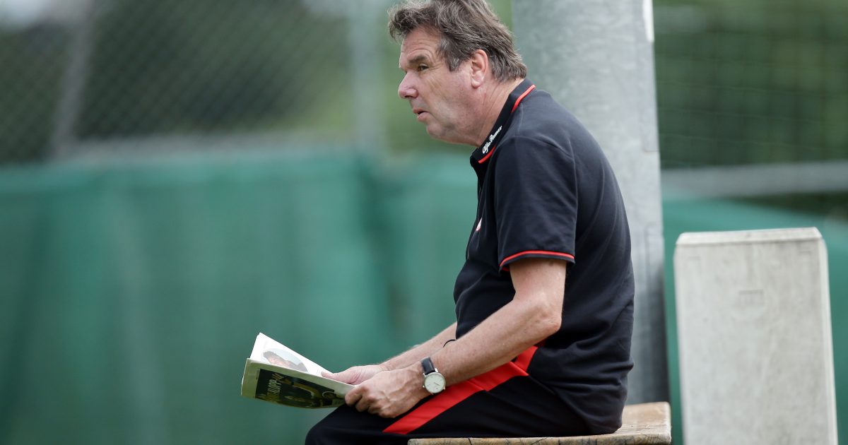 Musste seine "konservative" Linie aufgeben. Vorstandschef Heribert Bruchhagen.