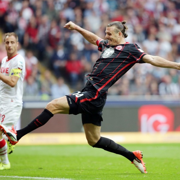 Alex Meier erzielt das 3:0