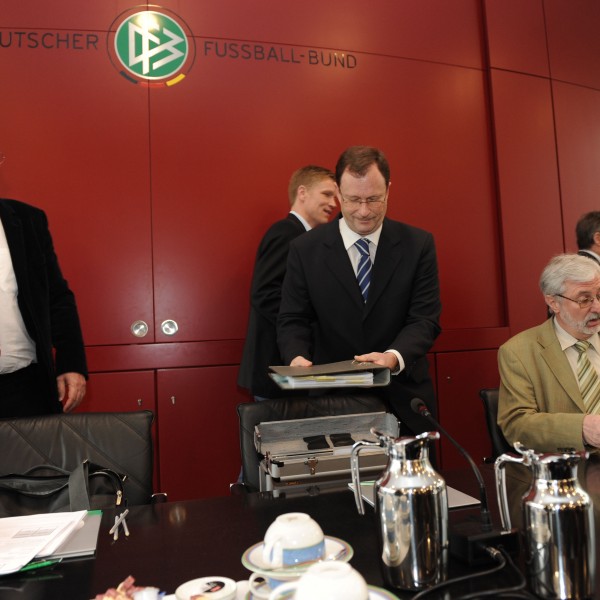 Das DFB-Sportgericht wies den Antrag von Eintracht Frankfurt auf Wiederaufnahme des Verfahrens zurück.