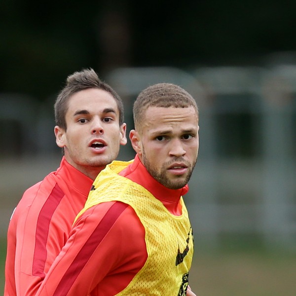 Mijat Gacinovic (links) und Luc Castaignos. 