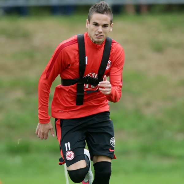 Kann nach seiner Krankheit zumindest wieder dem Lauftraining beiwohnen: Mijat Gacinovic