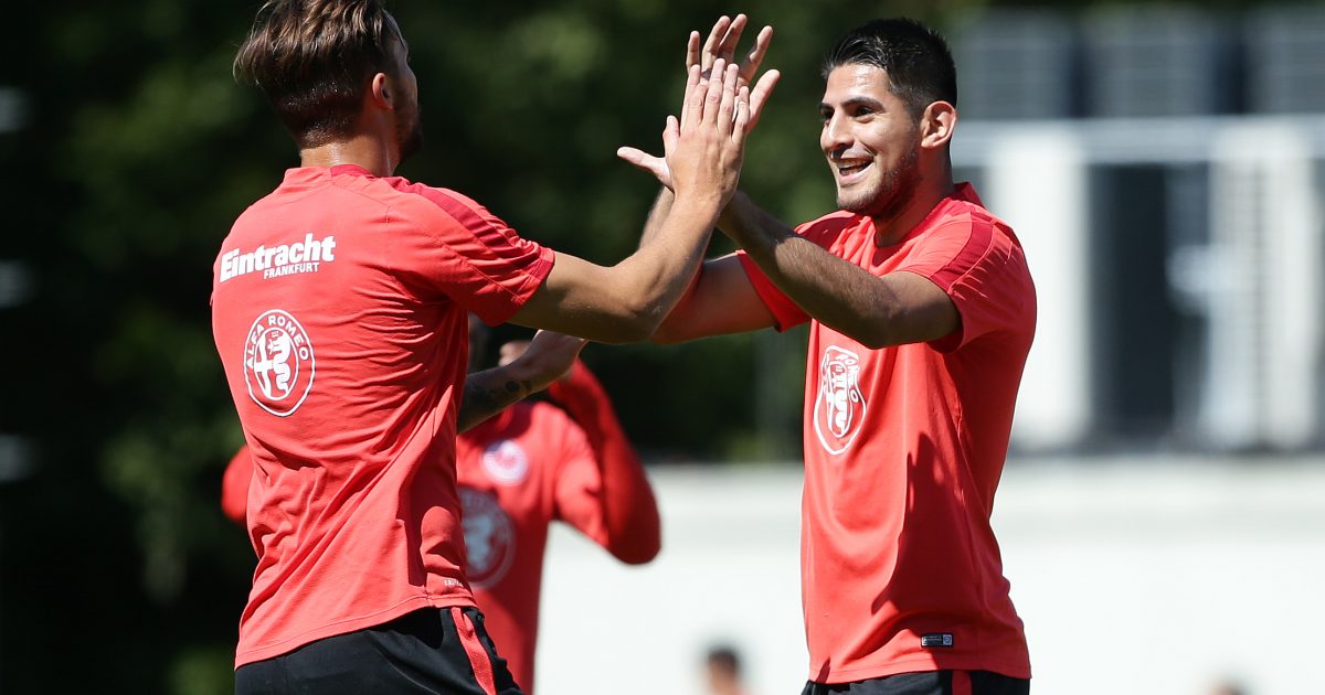Bald schon Kandidaten für die Premier League? Haris Seferovic (li.) und Carlos Zambrano (re.).