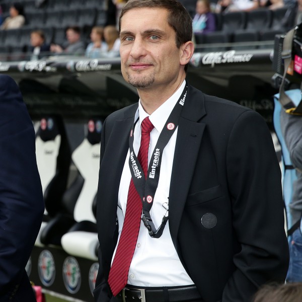  Oliver Frankenbach blickt mit sorgenvoller Miene in die Zukunft.