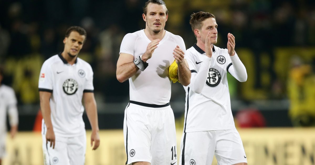 Enttäuschte Gesichter nach dem Schlusspfiff: Timothy Chandler, Alexander Meier und Bastian Oczipka