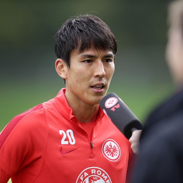 Makoto Hasebe engangiert sich bereits seit einigen Jahren für Kinder in Not.