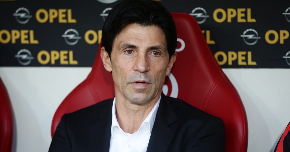 Spürt die Nervosität im Umfeld. Sportdirektor Bruno Hübner.