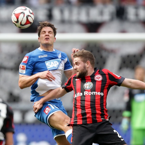 Abstieg mit Hoffenheim und dann zurück zur Eintracht? Dieses Szenario um Pirmin Schwegler (l.) würde vielen SGE-Fans gefallen.