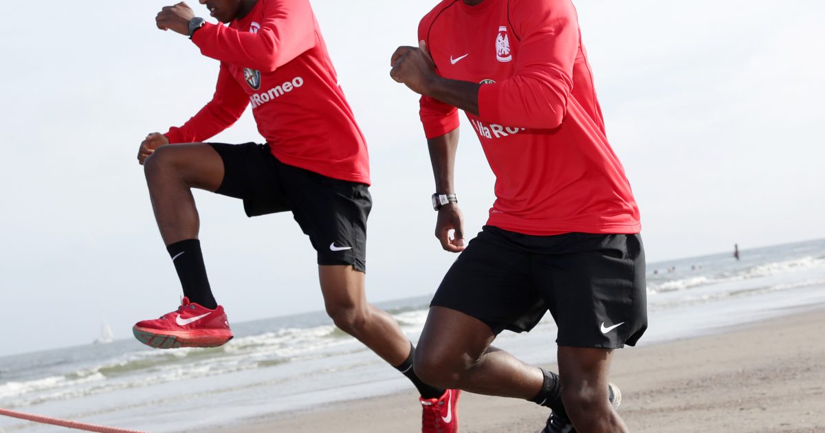 Wecken das Interesse des FSV Frankfurt. Joel Gerezgiher (hinten) und David Kinsombi (vorne).