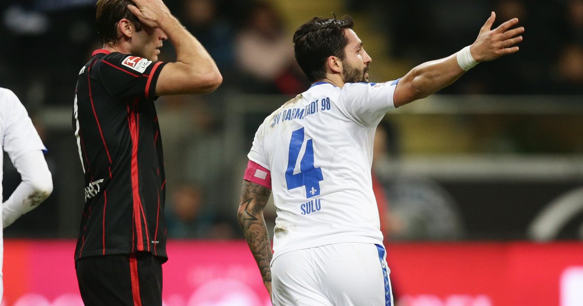 Die aktuelle Situation ist zum Haare raufen für Stefan Reinartz (li.). 