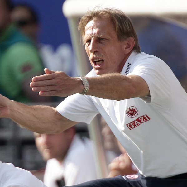 Christoph Daum zeigte auch in Frankfurt vollen Einsatz, blieb allerdings erfolglos.