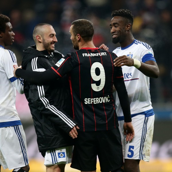 Der Schweizer Nationaltrainer verwechselte vermutlich Josip Drmic mit Haris Seferovic. Bei derzeit ähnlicher Friseur auch schwer zu unterscheiden.