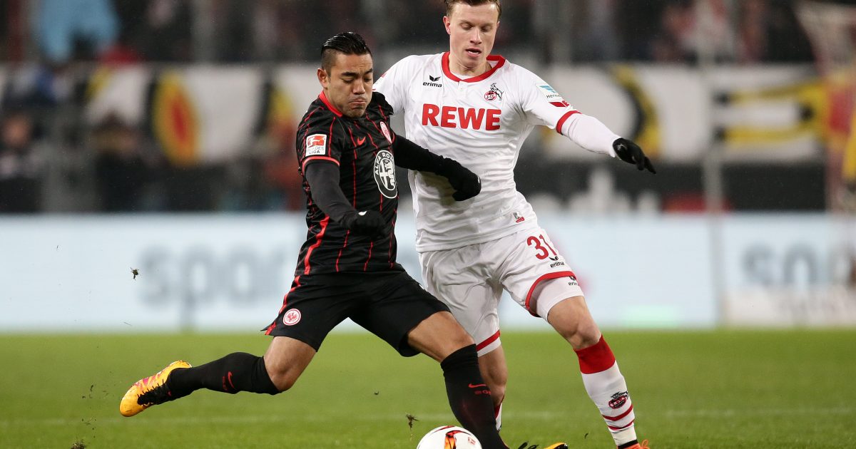 Marco Fabián im Duell mit dem Kölner Yannick Gerhardt