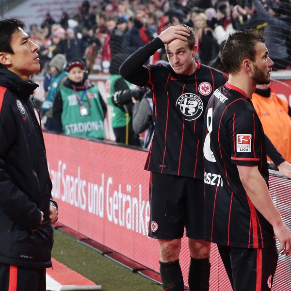 Makoto Hasebe, Bastian Oczipka und Szabolcs Huszti stellten sich nach dem Spiel den Fans 