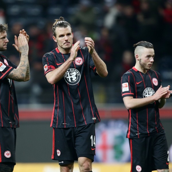 Die Situation und die Gesichter bei der Eintracht sind dieser Tage ernst. Vielleicht gelingt heute mit einem Sieg ein kleiner Befreiungsschlag. 