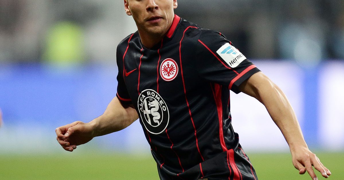 Änis Ben-Hatira sieht sich bei der Eintracht im Aufwind.