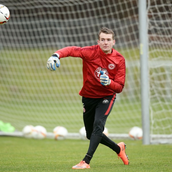 Musste das Training heute verletzungsbedingt abbrechen: Lukas Hradecky.