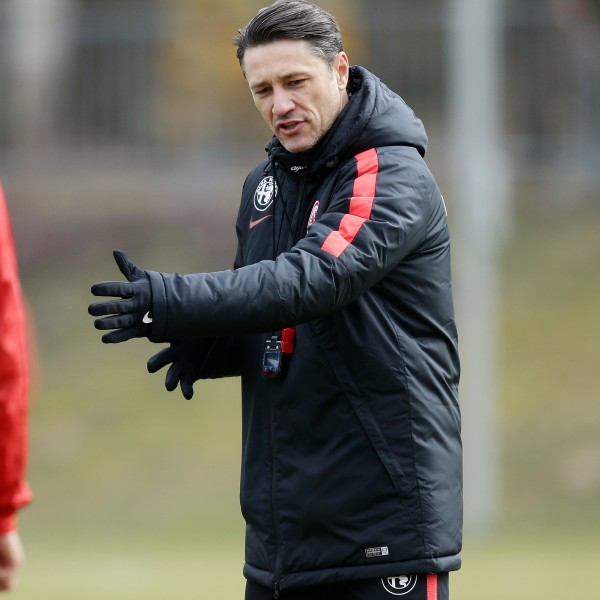 Eintracht-Coach Niko Kovac wünscht sich Gleichheit für alle Bundesligavereine und hat schlechte Nachrichten für die Eintracht-Fans.