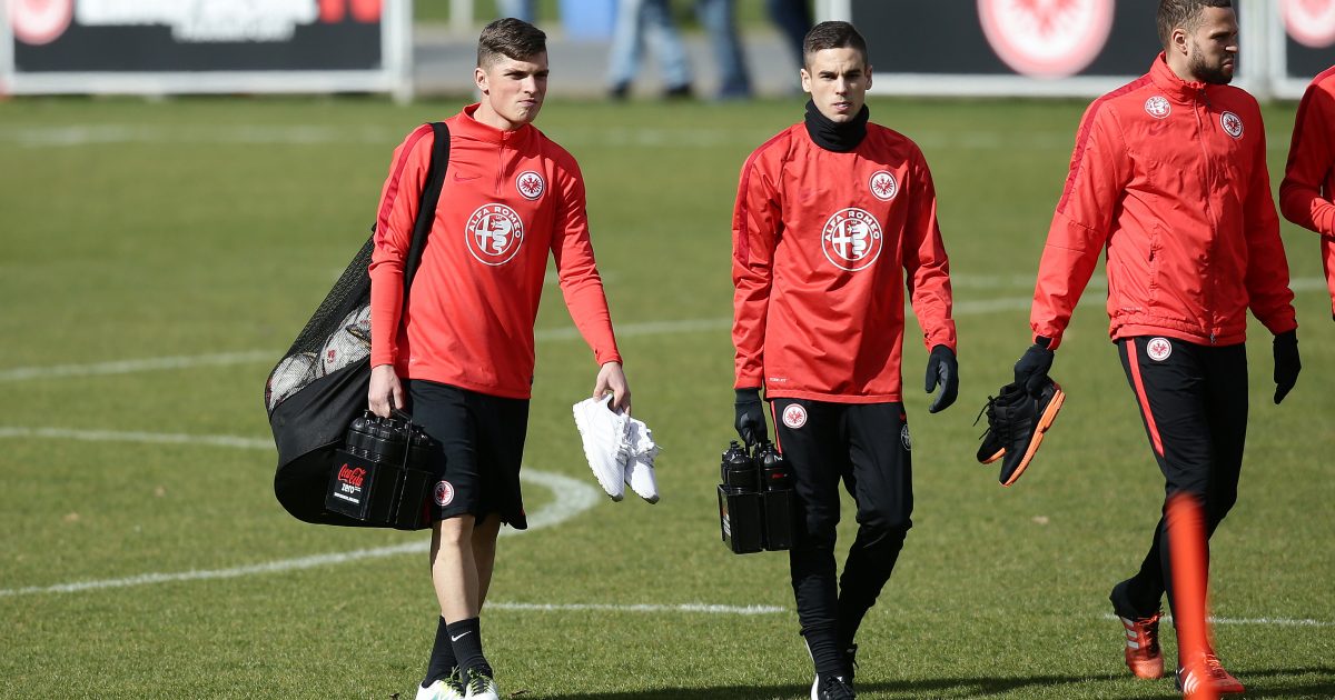 Mischen wieder beim Training mit. Ein ehemals Suspendierter und zwei längerfristige Ausfälle.