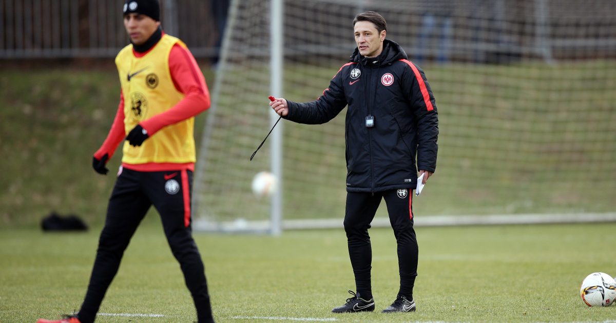 Niko Kovac beobachtet Änis Ben-Hatira sehr genau. Die beiden haben eine gute Beziehung, sie eint die von Kovac beschworene "Balkan-Mentalität"!