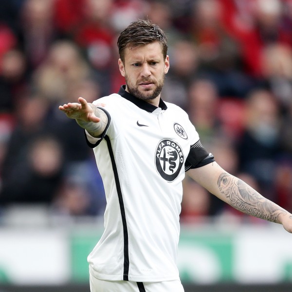 Wo geht der Weg von Marco Russ hin? Der Innenverteidiger wünscht sich einen Verbleib bei unserer SGE!