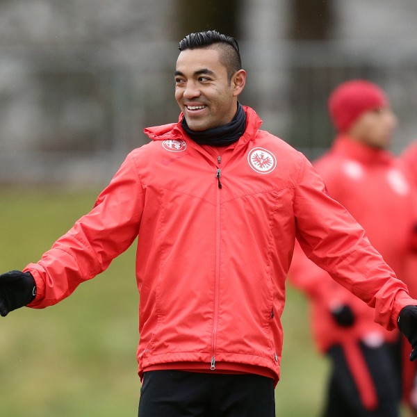 Marco Fabián trifft am Samstag beim Spiel in Leverkusen auf seinen guten Freund Chicharito.