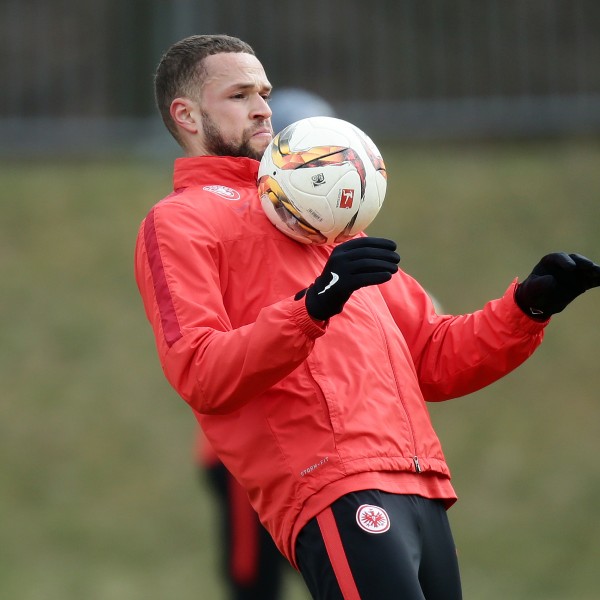 Hat sich nach schwerer Verletzung zurückgekämpft und kann seine Mannschaft nun im Abstiegskampf wieder unterstützen: Luc Castaignos