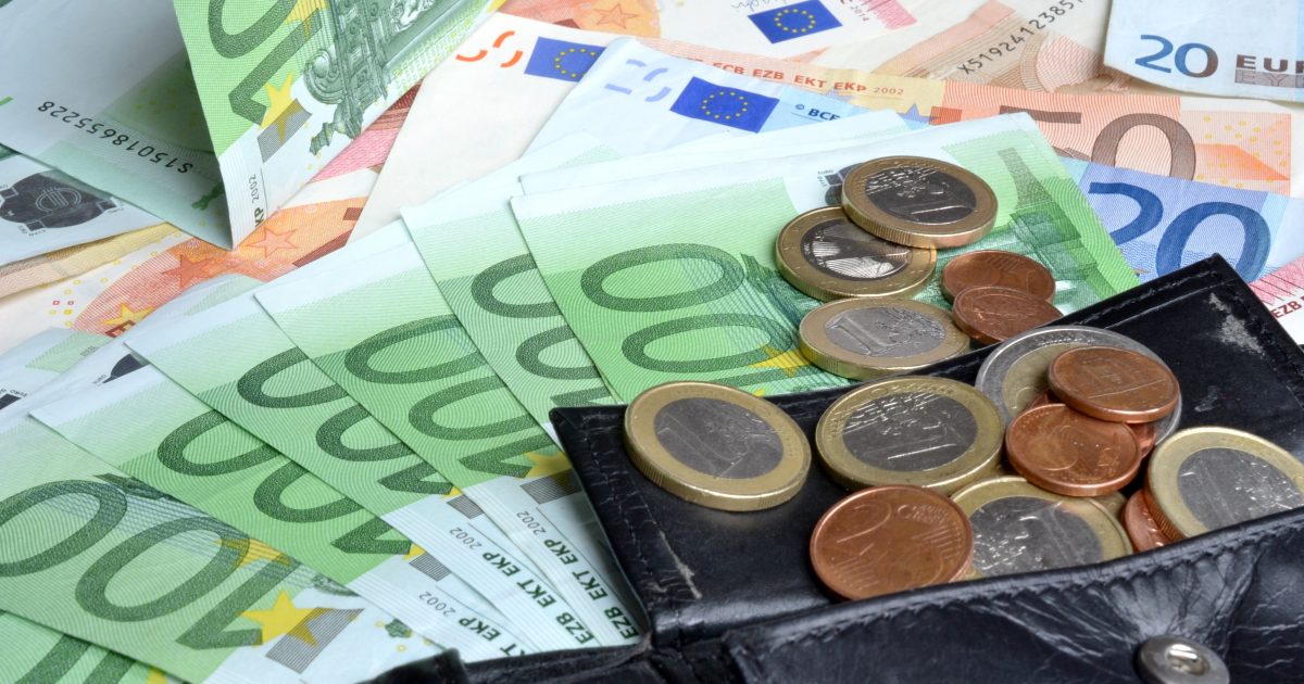 Das Geld hätte man in Darmstadt sicher sinnvoller verwenden können (Foto: Andreas Hermsdorf / pixelio.de)