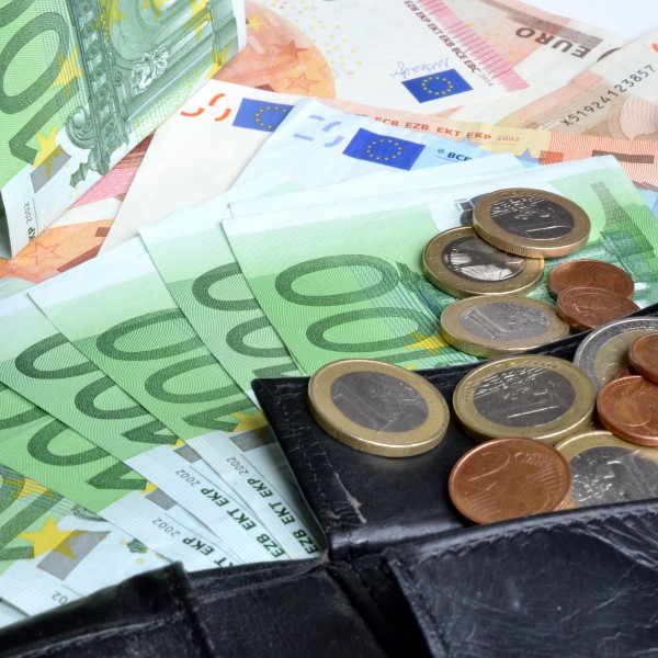 Das Geld hätte man in Darmstadt sicher sinnvoller verwenden können (Foto: Andreas Hermsdorf / pixelio.de)
