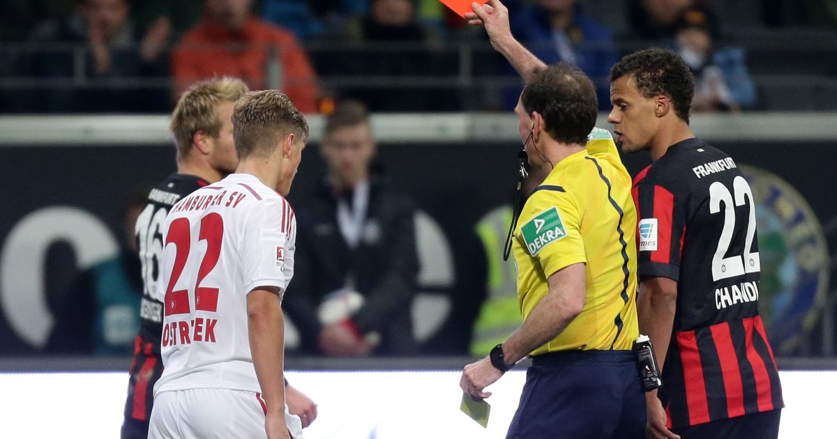 Ab heute treten 95 neue Fußballregeln in Kraft.