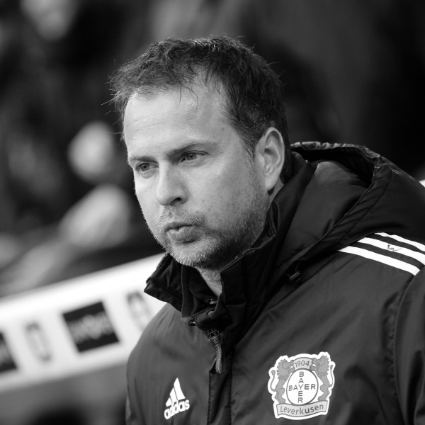 Bei seinem Auftritt als Leverkusen-Trainer gegen Eintracht Frankfurt im Januar 2013: Sascha Lewandowski